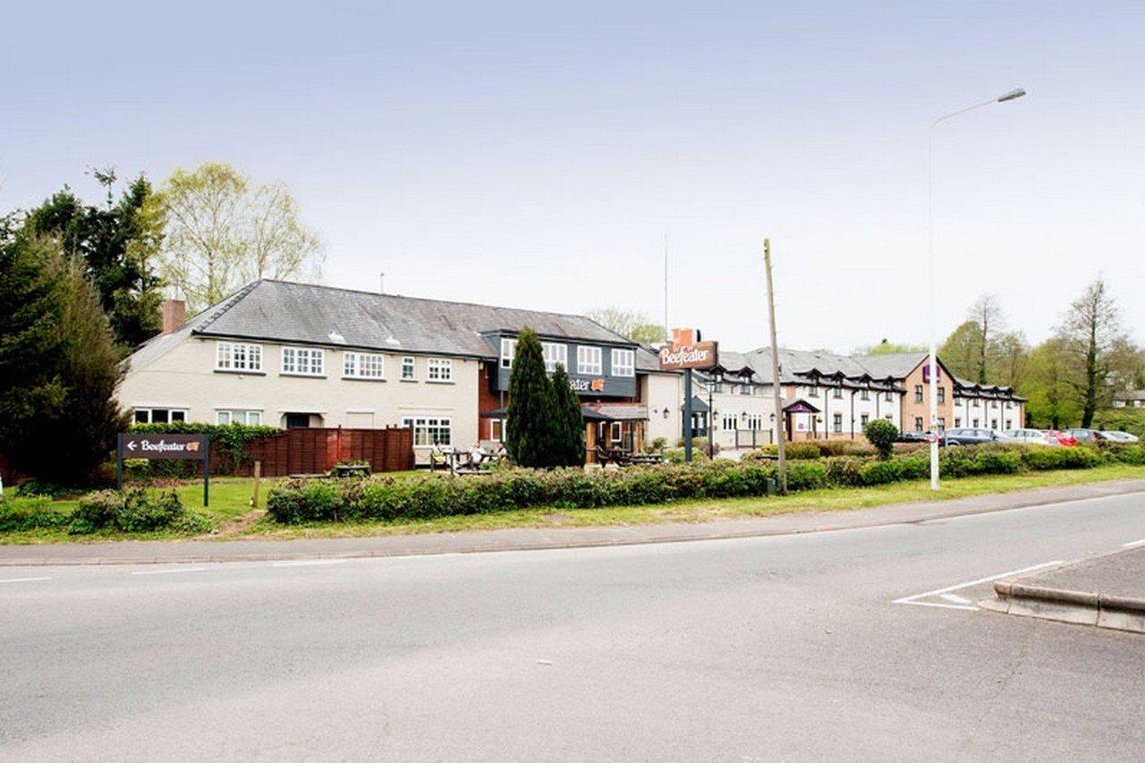 Premier Inn Cardiff West Экстерьер фото