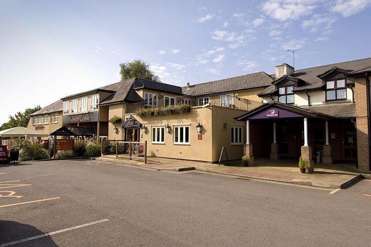 Premier Inn Cardiff West Экстерьер фото